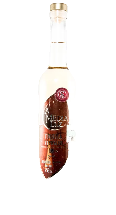 A Media Luz Reposado