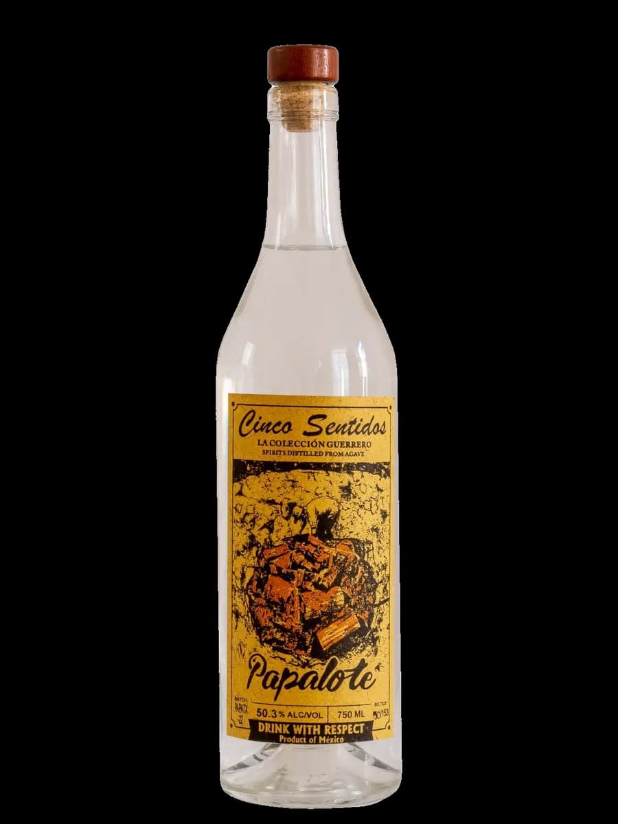 Campanilla del Palmar Chino, Verde, Blanco, Cuerno – M. Maria de la Luz by Campanilla del Palmar