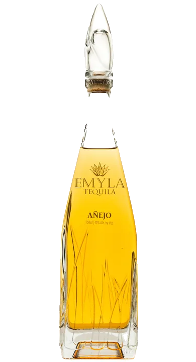 Emyla Añejo